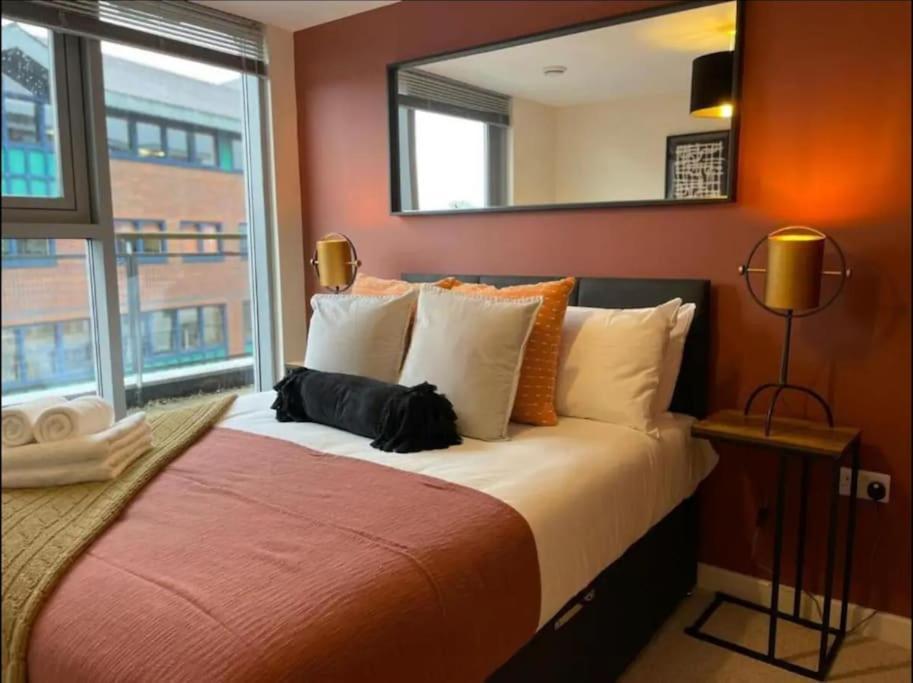Paramount City Living 105 Суиндон Экстерьер фото